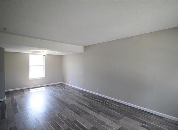5th image of 436 Wilson Park Ln