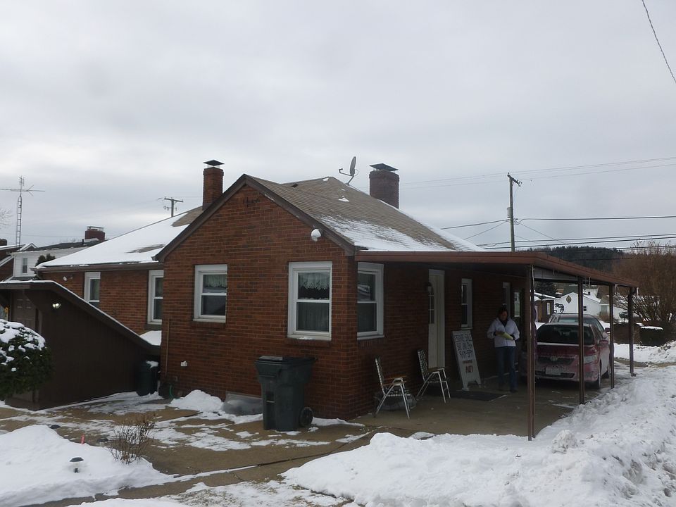 2nd image of 707 E Lincoln Way