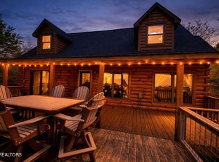 2145 Stillhouse Rd, Dandridge, TN 37725