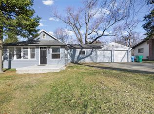 3575 Knollview Ave, West Bloomfield, MI 48324