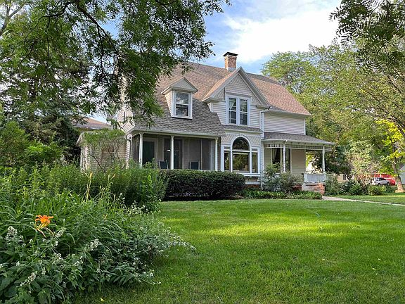 2nd image of 404 Cottage Ave