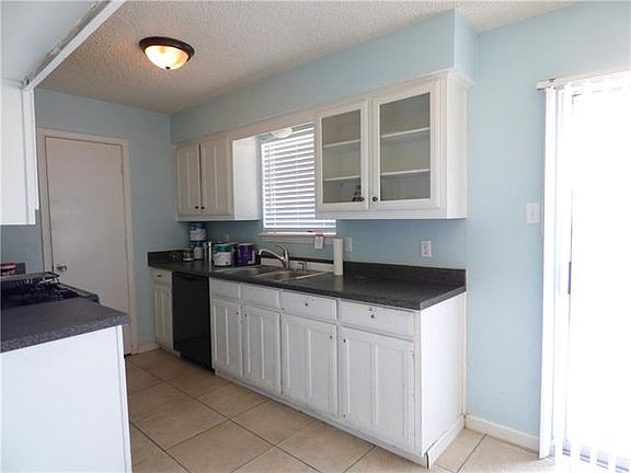 3rd image of 221 E Milas Ln