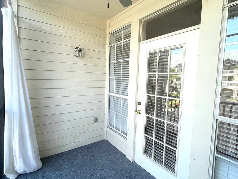 2201 Bay Club Cir — Photo 21
