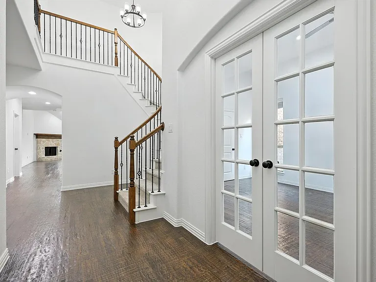 10421 Sexton Dr — Photo 5