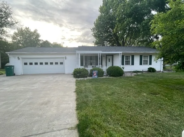 1112 Northfield Dr, Lebanon, IN 46052