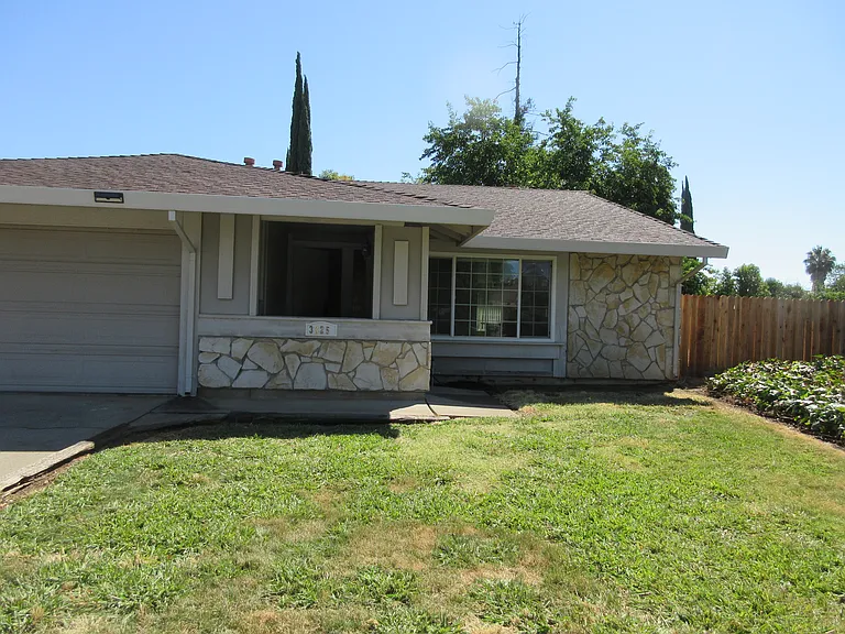 3325 Cahill Ct — Photo 1