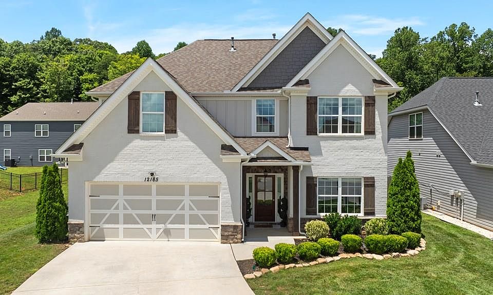1st image of 12185 Woodhollow Ln
