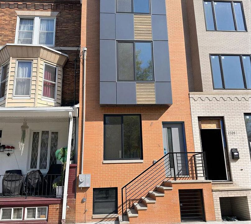 1st image of 2324 Reed St