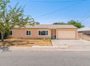 42239 52nd St W, Lancaster, CA 93536
