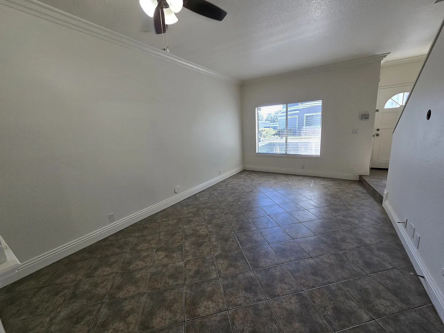 2 bed, 2.5 bath, 932 sqft, $2,590 — Photo 3
