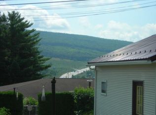 1809 Walton Ave, Altoona, PA 16602