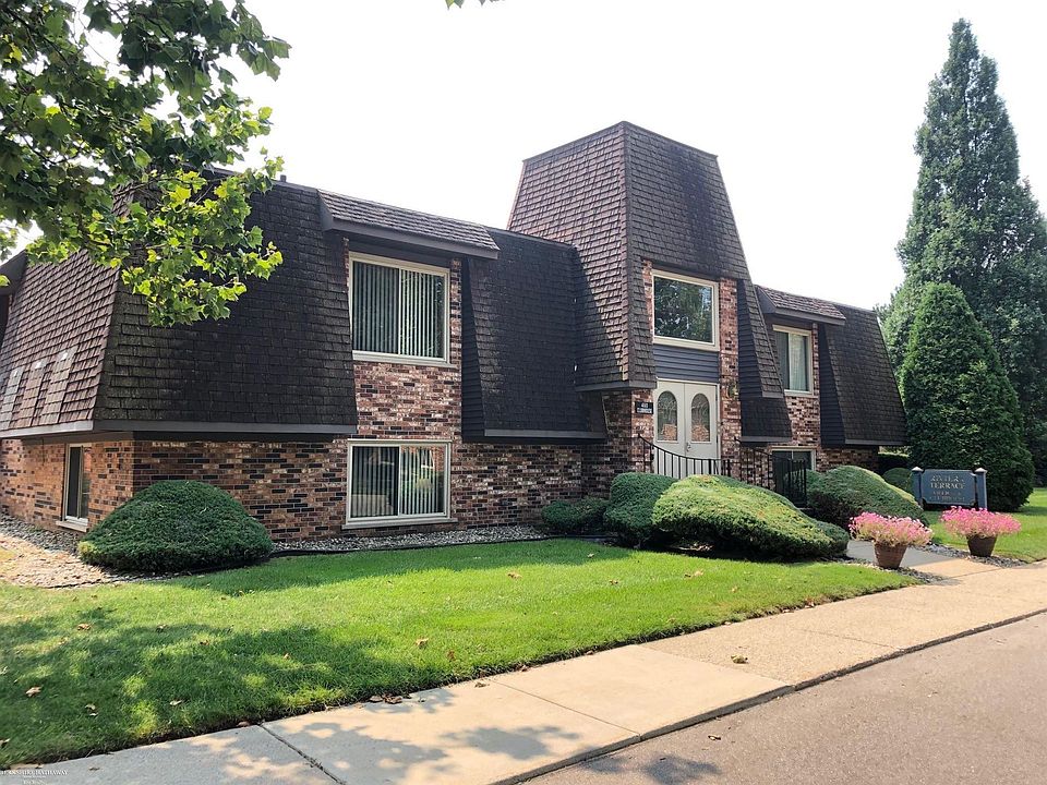 1st image of 415 Riviera Dr
