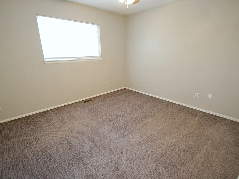316 Poe Pl — Photo 11