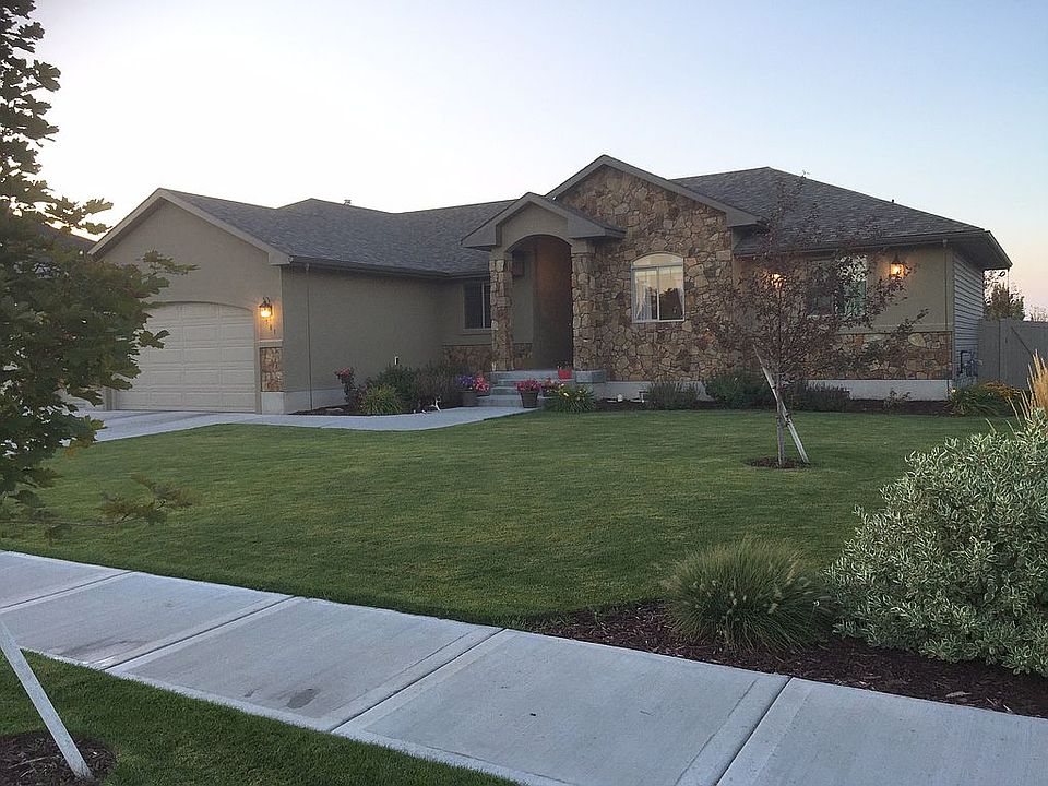 1st image of 581 Bradford Ln