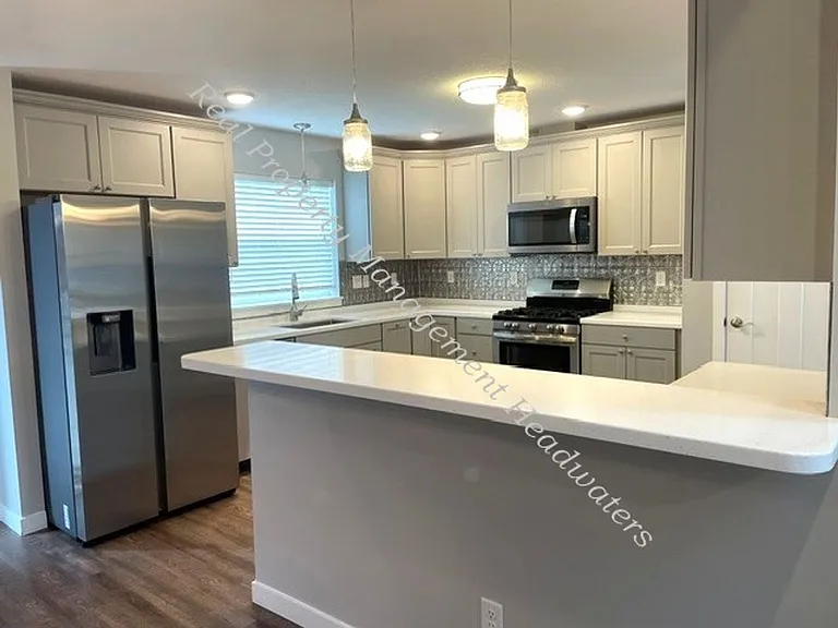 4747 Shore View Rd — Photo 4
