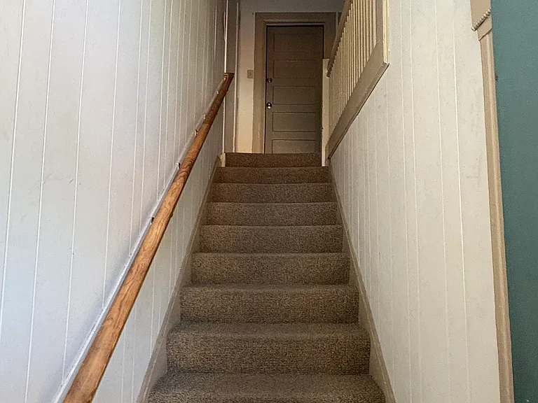 657 Everett Ave #4 — Photo 5