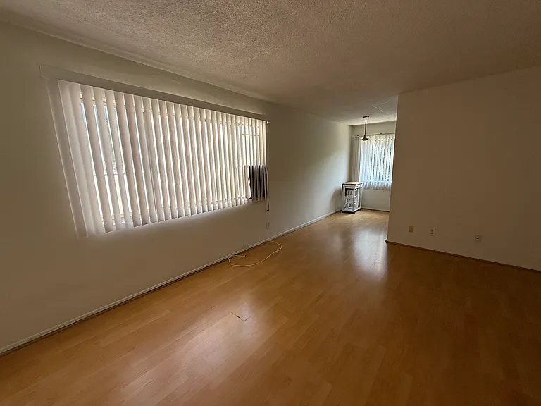1512 Butler Ave #7 — Photo 6