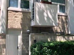 2800 N Talman Ave #L, Chicago, IL 60618