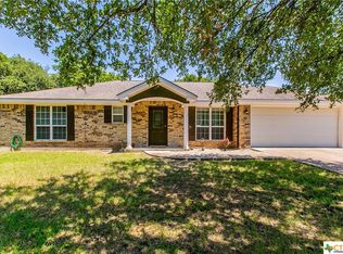 38 Buttercup Loop, Morgans Pt Resort, TX 76513