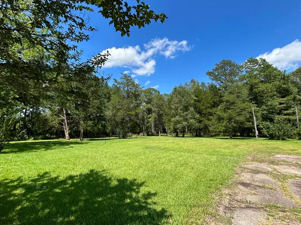 523 N Deason St, Ellisville, MS 39437