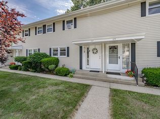 127 Woodbridge Rd #127, Chicopee, MA 01022