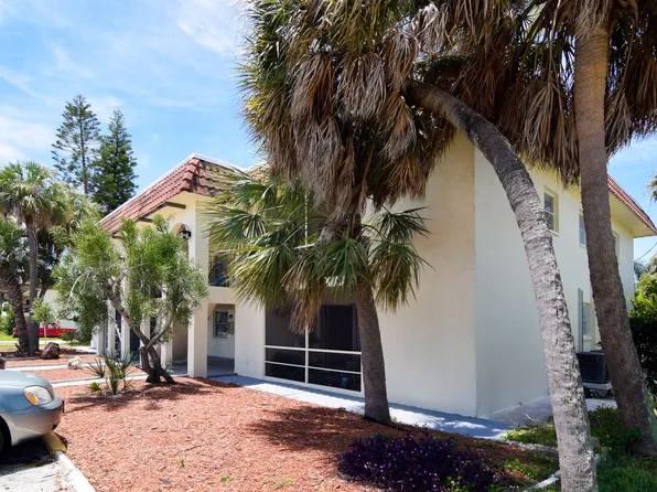 Oasis II on St Pete Beach