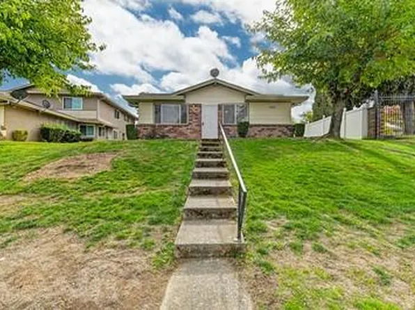 11572 Quartz Dr APT 1, Auburn, CA 95602