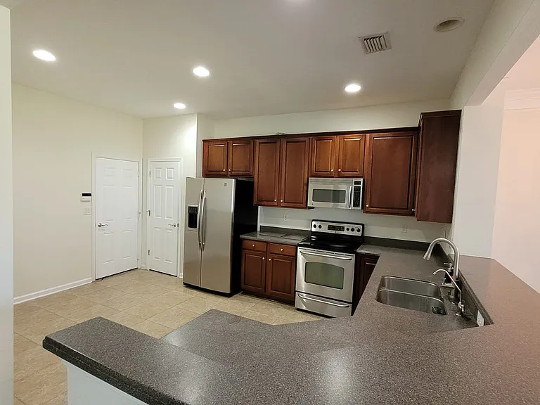 6361 Autumn Berry Cir — Photo 9