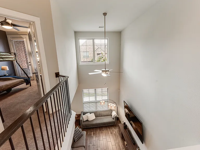 1319 Casselberry Dr — Photo 13