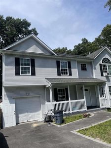 31 West Lane, Medford, NY, 11763