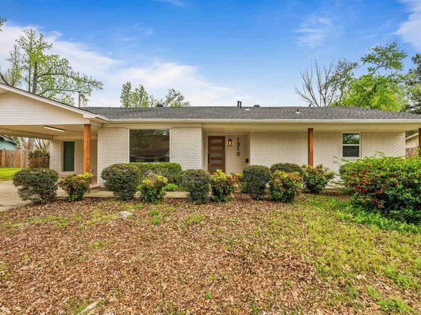 1310 Sunset Dr, Conway, AR 72034