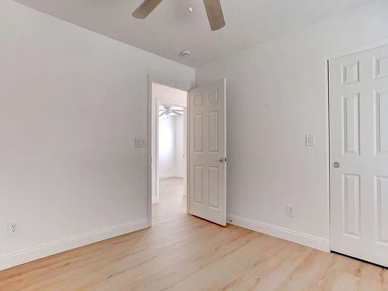 6540 Slate Springs Ct — Photo 18