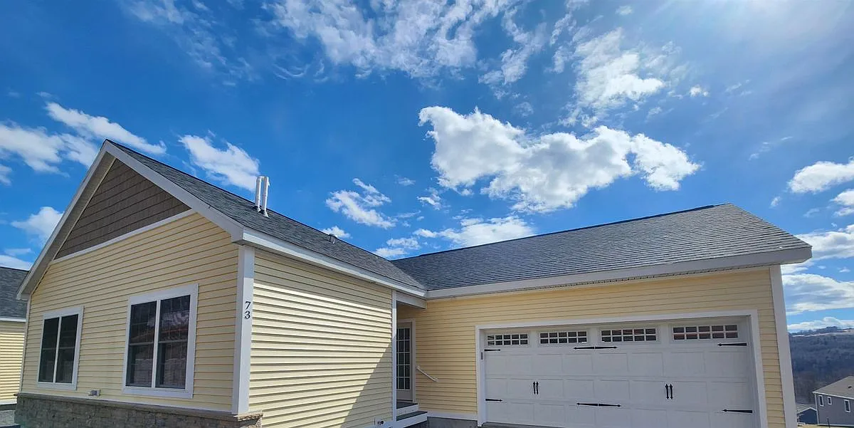 2 bed, 2.0 bath, 1369 sqft, $3,225 — Photo 1