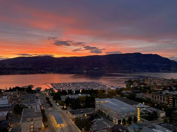 1471 Saint Paul St #905, Kelowna, BC V1Y 0K7