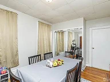 109 N 13th St — Photo 11