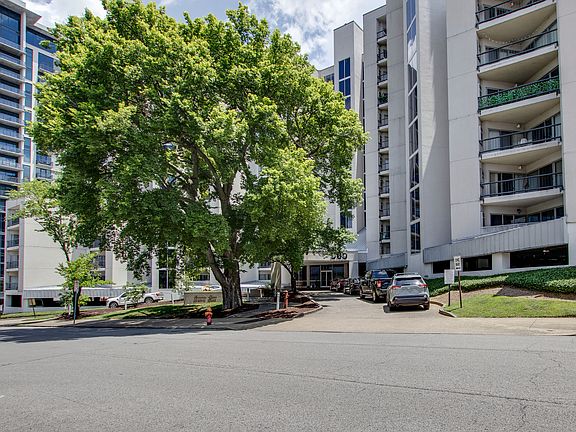 2nd image of 900 19th Ave S APT 303
