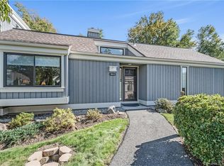 936 Heritage Vlg #B, Southbury, CT 06488
