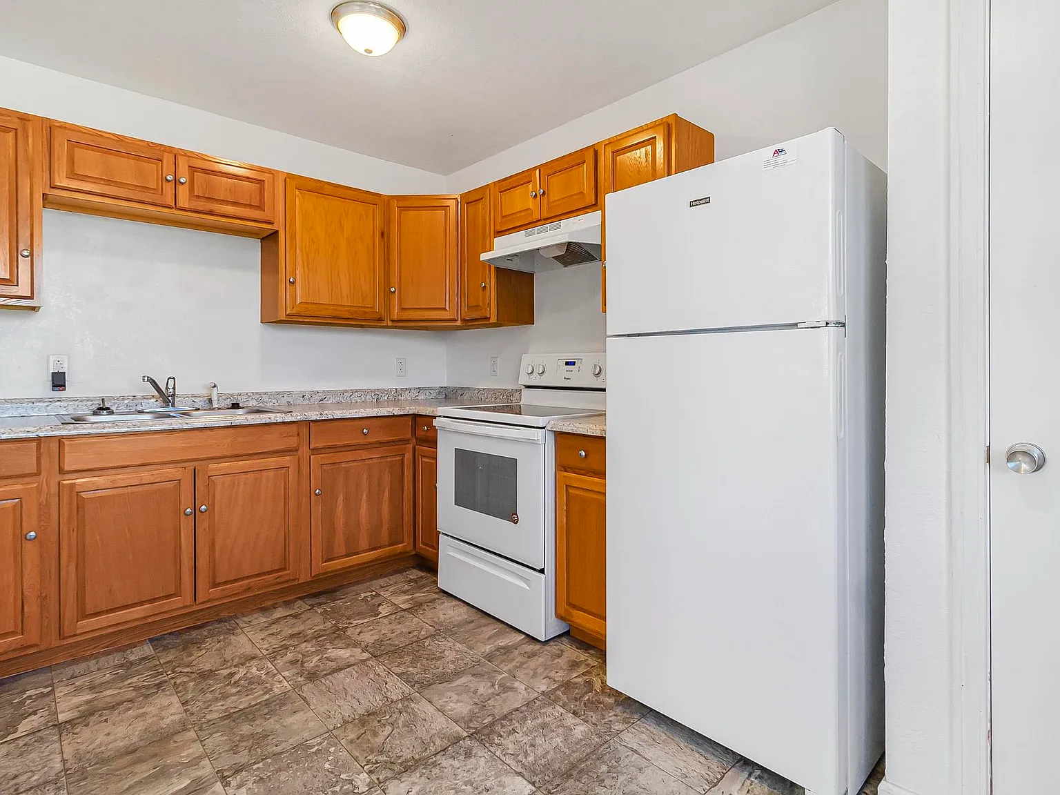 420 Franklin St, Warrensburg, MO 64093 - 4 — Photo 1