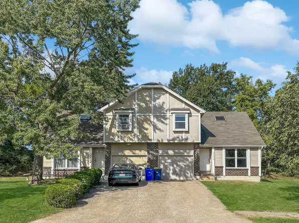 9532 W 78th St, Overland Park, KS 66204