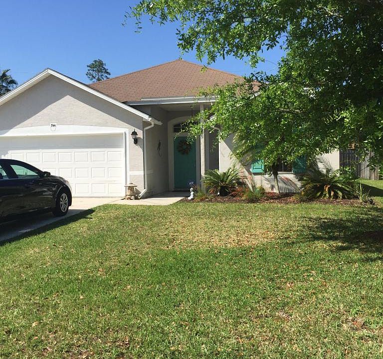1st image of 744 Lake Geneva Dr