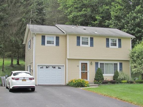 2nd image of 39 Holmes Ave