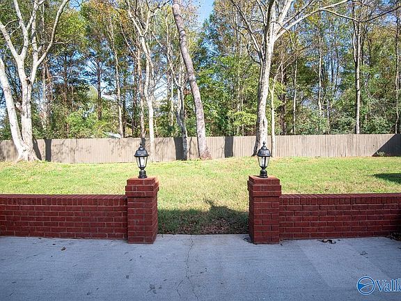 5th image of 224 Darsey Ct