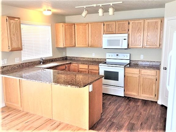 4th image of 3374 W Brookway Dr