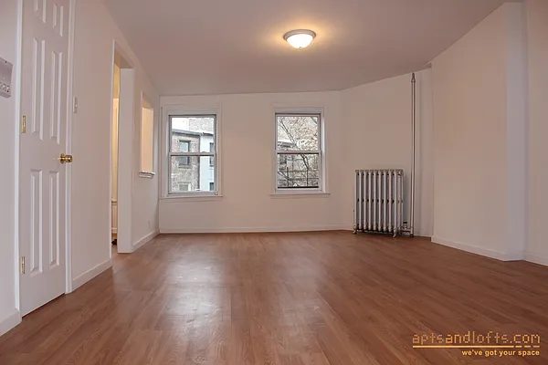 Rented by aptsandlofts.com | media 15