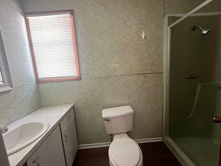 511 Bailey St — Photo 18
