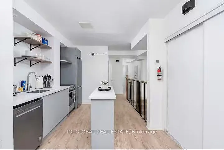 3 bed, $4,350 — Photo 4