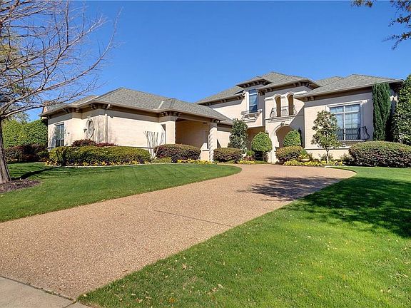 2nd image of 1200 Clubhouse Ct