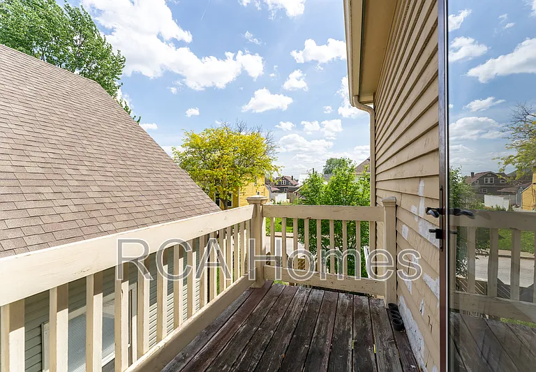 918 Prospect St — Photo 11