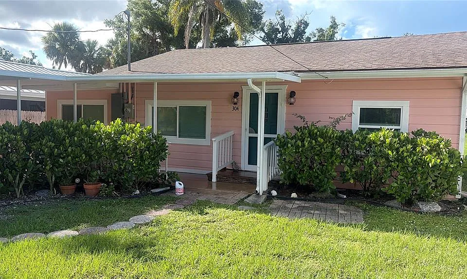 304 Mount Pleasant Rd