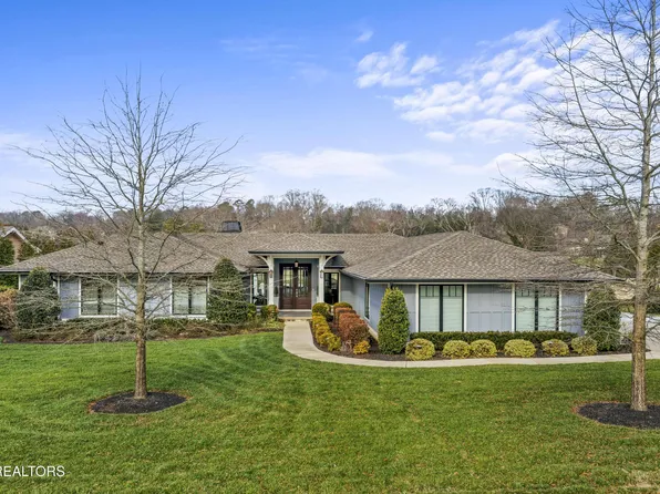 12113 S Fox Den Dr, Knoxville, TN 37934